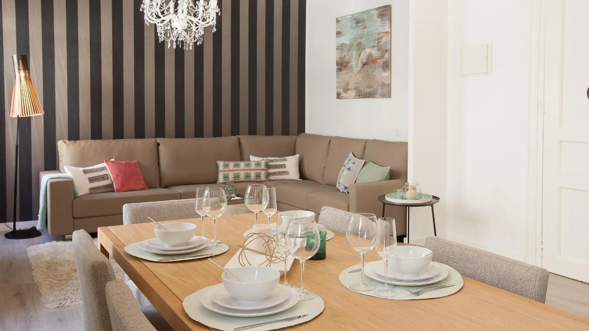 شقة Click&Flat Seneca Suites برشلونة إسبانيا