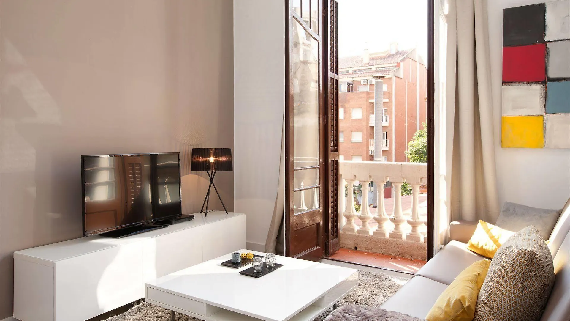 شقة Click&Flat Seneca Suites برشلونة إسبانيا
