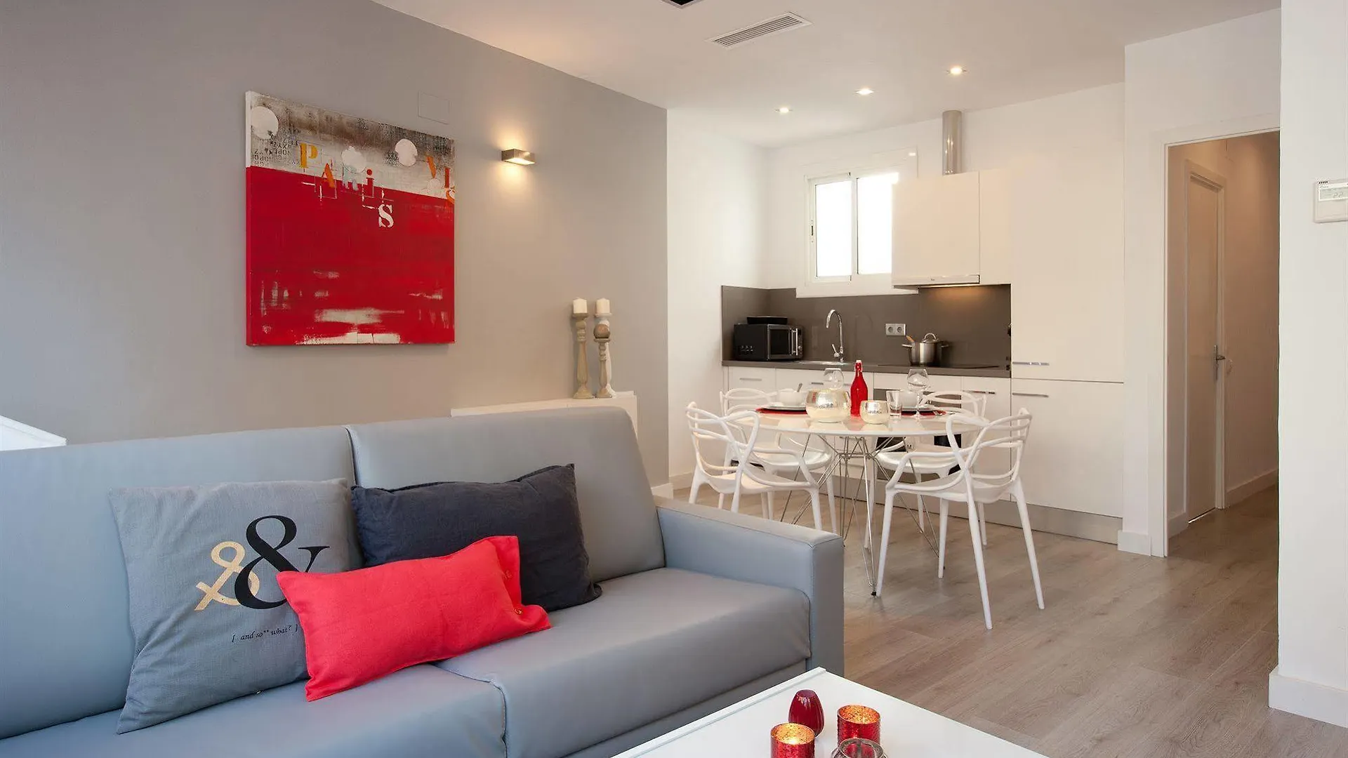 Click&Flat Seneca Suites برشلونة