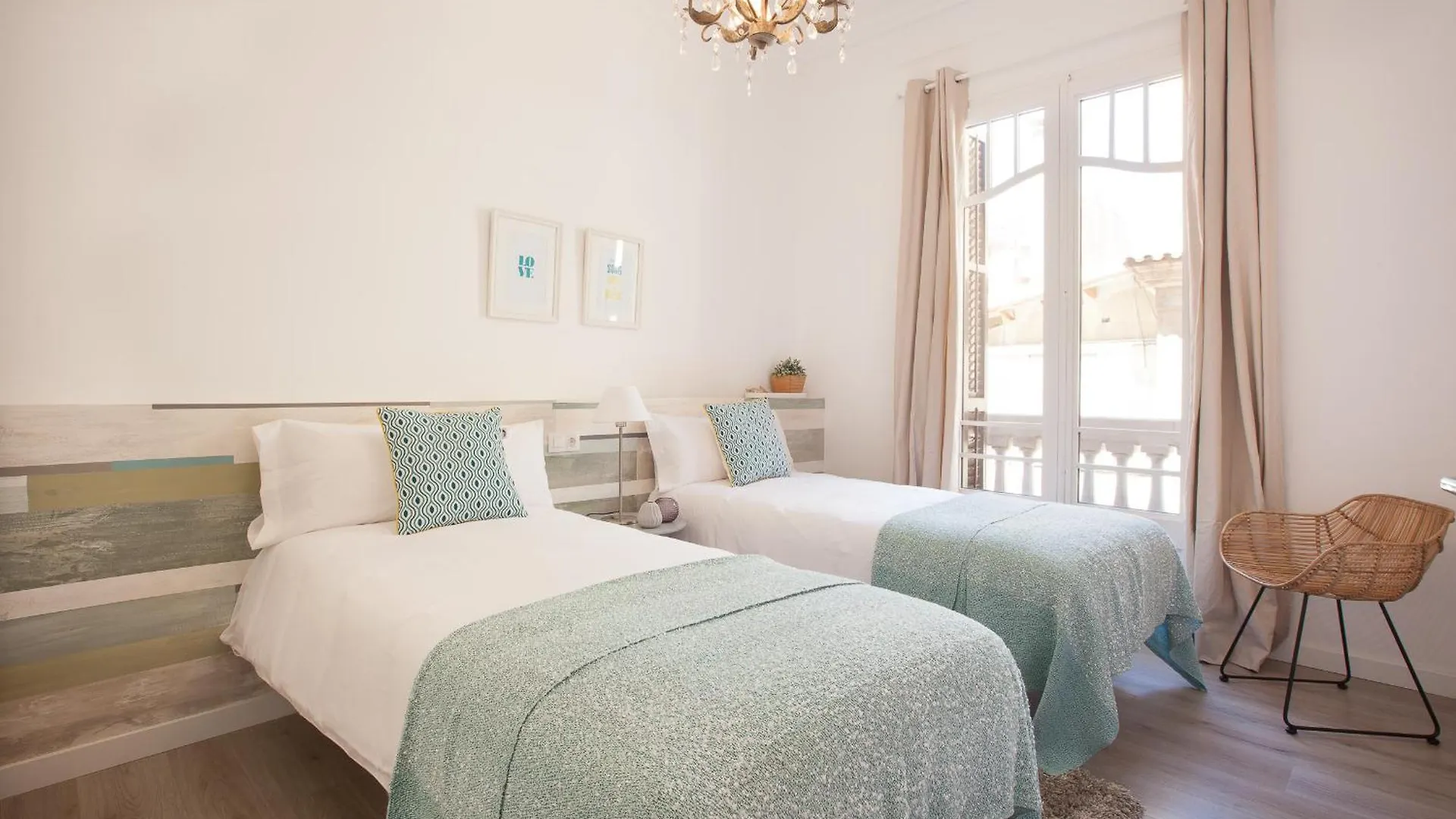 Click&Flat Seneca Suites Barcelona Spanje